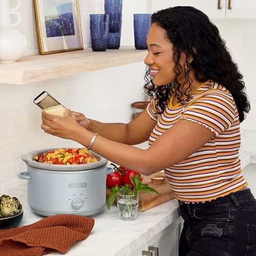 4.5 Quart Manual Slow Cooker – Macaroon Blue - Curated Catalog N5